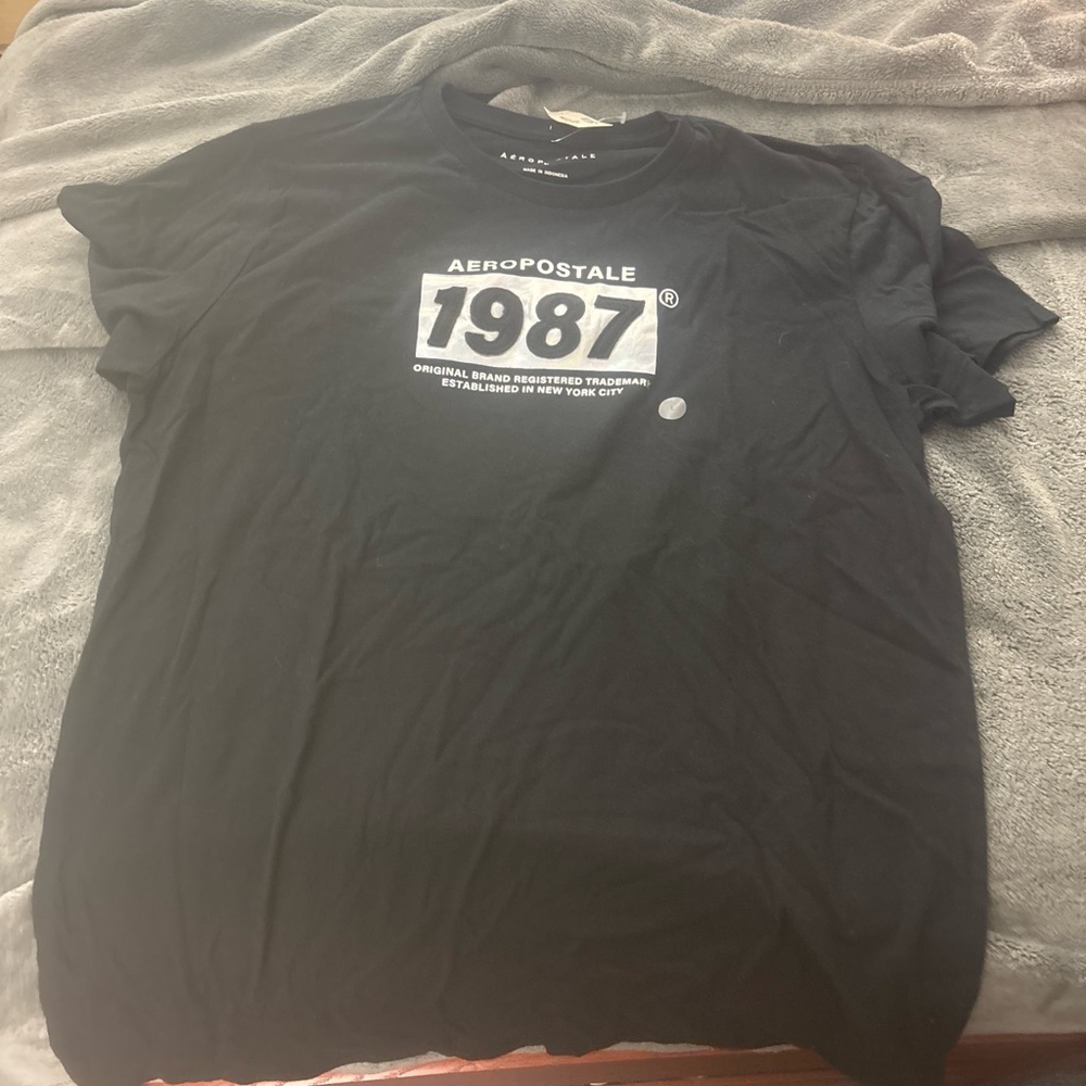 Aeropostale Black Men's '1987' Graphic Tee